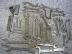 Moer sleutels. circa 30 stuks. meeste in inch-maten, Antiek en Kunst, Antiek | Gereedschap en Instrumenten, Verzenden