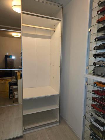 Ikea hoge Pax kast (wit) met spiegel schuifdeuren - afbeelding 3