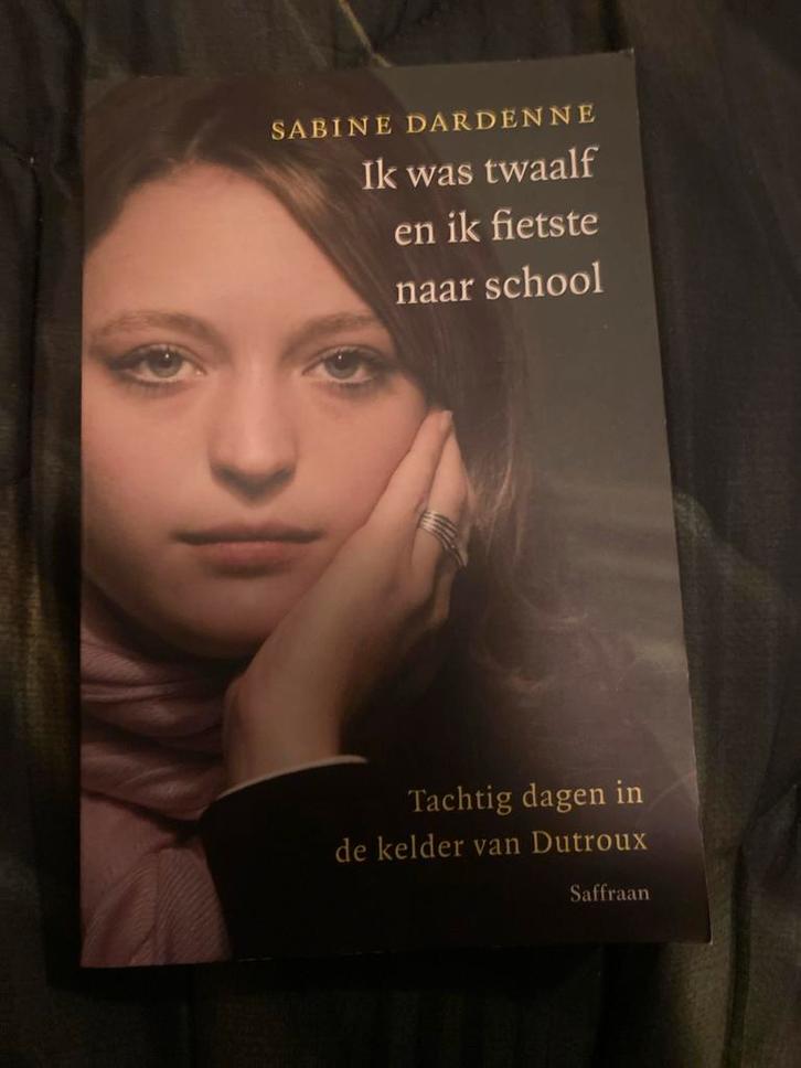 Ik was twaalf - Sabine Dardenne, Boeken, Biografieën, Zo goed als nieuw, Overige, Ophalen of Verzenden