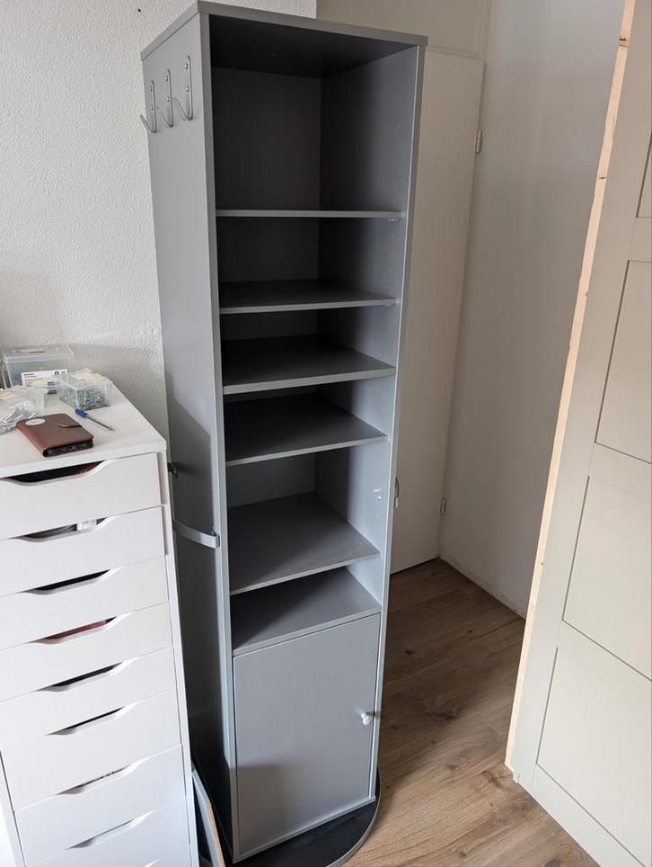 IKEA Kajak Draaikast - 180cm Hoog, 40x40cm, Huis en Inrichting, Kasten | Kledingkasten, Gebruikt, 150 tot 200 cm, Minder dan 50 cm