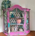Boho retro vitrinekastje pronkkastje hangkastje roze, Huis en Inrichting, Kasten | Overige, Ophalen, Zo goed als nieuw