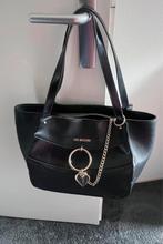 Zwarte Love Moschino tas, Sieraden, Tassen en Uiterlijk, Tassen | Damestassen, Ophalen of Verzenden, Zo goed als nieuw, Zwart