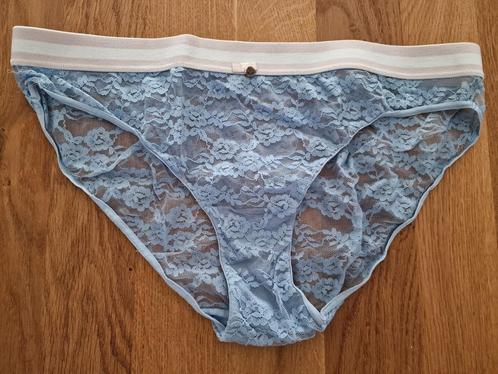 NIEUW Kanten onderbroek mt 44 lichtblauw, Kleding | Dames, Ondergoed en Lingerie, Slip, Blauw, Ophalen