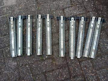 10 stuks zware ladegeleiders Thomas regout beschikbaar voor biedingen