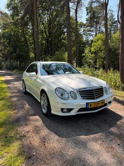 Mercedes-Benz E55 AMG V8 KOMPRESOR YOUNGTIMER 476 PK, Auto's, Mercedes-Benz, Particulier, E-Klasse, ABS, Achteruitrijcamera, Airbags