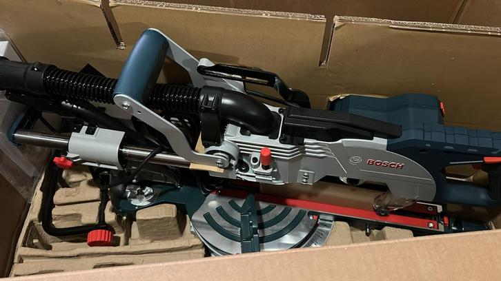 Bosch GCM 8 SJL Professional Afkortzaag, Doe-het-zelf en Verbouw, Gereedschap | Zaagmachines, Nieuw, Afkortzaag, 1200 watt of meer