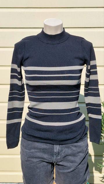 Shirt Seven Sisters maat S beschikbaar voor biedingen