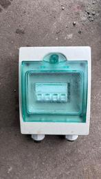 Verdeelkast Schneider 4-polig met automaat IP65, Doe-het-zelf en Verbouw, Elektra en Kabels, Ophalen, Gebruikt, Overige typen