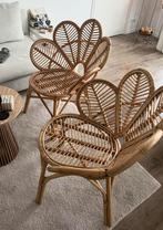 Rotan stoel bloem/lotus (2 stuks), Huis en Inrichting, Stoelen, Ophalen, Zo goed als nieuw, Bruin, Twee