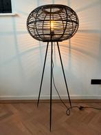 Moderne staande lamp, Huis en Inrichting, Lampen | Vloerlampen, Ophalen, Gebruikt, Overige materialen, 150 tot 200 cm