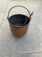 Koperen houtbak met tang, Ophalen, Koper