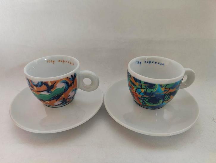 2 stuks Illy Art Collection 1996, met de titel "Videogrammi", Antiek en Kunst, Antiek | Servies los, Ophalen of Verzenden