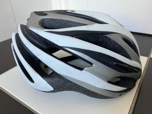 Fietshelm helm maat L/XL 58 - 62 cm. Lees en zie foto’s, Fietsen en Brommers, Fietsaccessoires | Fietshelmen, Zo goed als nieuw