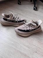 Yeezy boost 350 maat 40, Ophalen of Verzenden, Grijs, Yeezy, Sneakers of Gympen