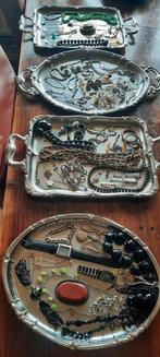 Groot  lot antieke en vintage sieraden., Ophalen of Verzenden, Overige materialen, Overige typen