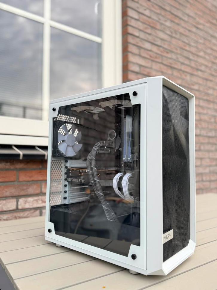Gaming PC | RTX 3070 | Ryzen 5 3600 | 2TB NVMe, Computers en Software, Computerbehuizingen, Zo goed als nieuw, Ophalen