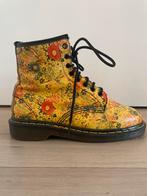Dr martens 39, Kleding | Dames, Schoenen, Ophalen of Verzenden, Zo goed als nieuw, Geel
