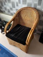 Rieten stoel met kussen, Huis en Inrichting, Stoelen, Ophalen, Bruin, Riet of Rotan, Zo goed als nieuw