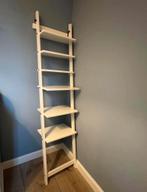 Witte decoratiece wandtrap/ boekenkast (Ikea), Ophalen, 50 tot 100 cm, Zo goed als nieuw, 150 tot 200 cm