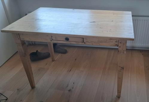 Kleine vintage houten tafel, Huis en Inrichting, Tafels | Eettafels, Gebruikt, 50 tot 100 cm, 100 tot 150 cm, Vier personen, Rechthoekig