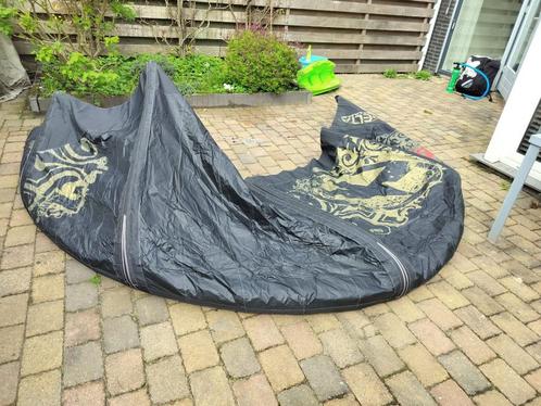 Kite f1 bandit 7.5 bar en bord van north, Watersport en Boten, Kitesurfen, Zo goed als nieuw, Kite, 7 m², Twintip, Ophalen of Verzenden