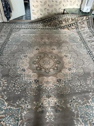 Bijna nieuwe Kleed! beschikbaar voor biedingen