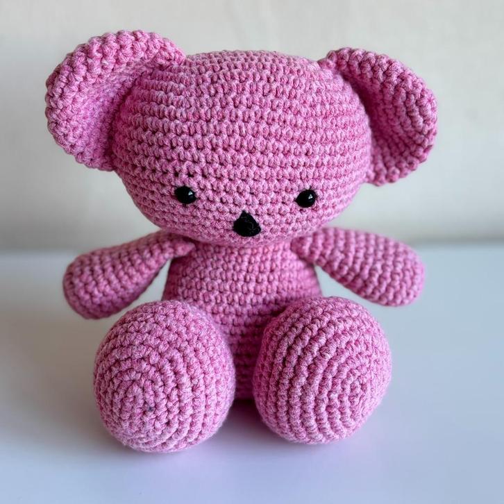 Handgemaakt (gehaakt) beertje (roze), Kinderen en Baby's, Speelgoed | Knuffels en Pluche, Nieuw, Beer, Ophalen