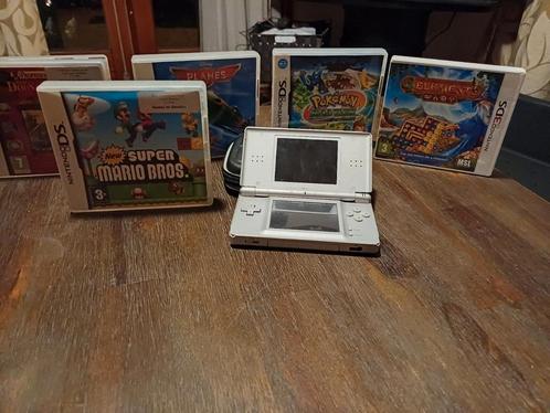 Nintendo DSL, Spelcomputers en Games, Spelcomputers | Nintendo DS, Gebruikt, DS Lite, Zilver, Met games, Met beschermhoes of tas