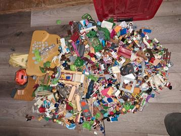 Mega veel playmobil beschikbaar voor biedingen