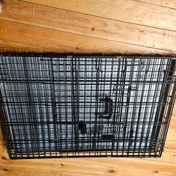 Bench en 2 manden etc. beschikbaar voor biedingen