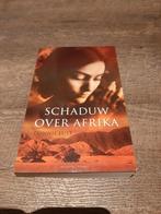 Schaduw Over Afrika - Connie Luyt Roman, Ophalen of Verzenden, Gelezen, Connie Luyt, Nederland