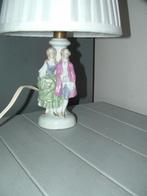Vintage porseleinen couple nachtlamp tafellamp lamp., Ophalen of Verzenden, Gebruikt, Minder dan 50 cm