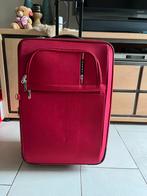 Koffer rood met wieltjes, Sieraden, Tassen en Uiterlijk, Koffers, Ophalen, Zo goed als nieuw, Hard kunststof, Wieltjes