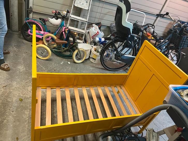 Peuterbed eikenhout (geel) incl matras & lattenbodem, Kinderen en Baby's, Kinderkamer | Bedden, Gebruikt, Minder dan 140 cm, 70 tot 85 cm