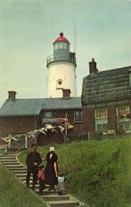 Urk, Vuurtoren - gezin op de trap voor - ongelopen, Ophalen of Verzenden, 1920 tot 1940, Ongelopen, Flevoland
