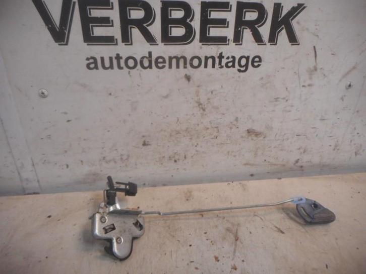 Slotvanger Achterklep Saab 9-5 (YS3E) 1998 4766879, Auto-onderdelen, Carrosserie en Plaatwerk, Saab, Gebruikt