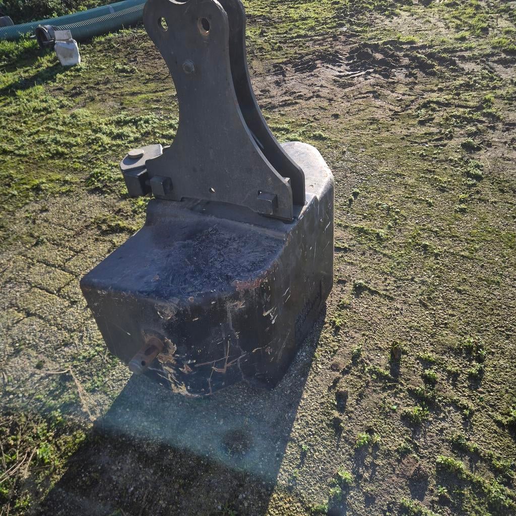Frontgewicht/frondblok 900 kg, Zakelijke goederen, Agrarisch | Werktuigen, Ophalen, Transport