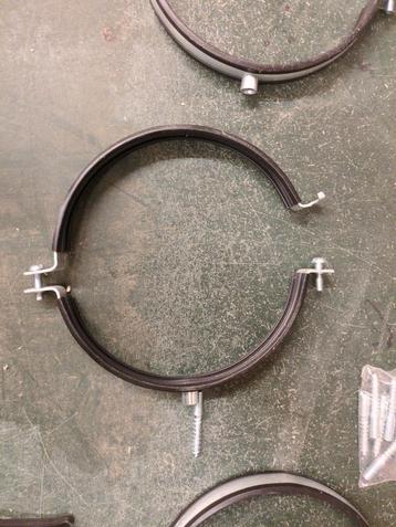 3x Ophangbeugel Spirobuis 150mm beschikbaar voor biedingen