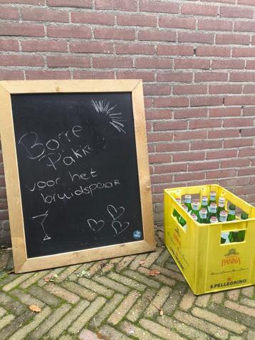 Groot krijtbord  beschikbaar voor biedingen