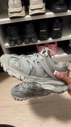 Balenciaga tracks grijs, Kleding | Dames, Schoenen, Balenciaga, Ophalen of Verzenden, Sneakers of Gympen, Grijs