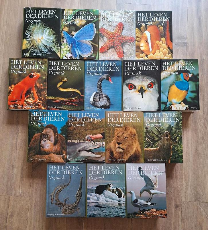Bernhard Grzimek - Het Leven der Dieren - 16 delen, Boeken, Wetenschap, Zo goed als nieuw, Natuurwetenschap, Verzenden