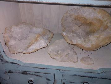Grote Kwarts Geode Set 25+kg beschikbaar voor biedingen