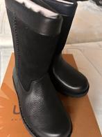 UGG Riverton Kinderlaarzen - Maat 12, Kinderen en Baby's, Ophalen of Verzenden, Nieuw, Laarzen