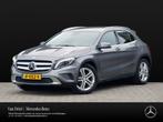 Mercedes-Benz GLA GLA 200 Ambition Urban | Distronic Trekhaa, Auto's, Mercedes-Benz, 715 kg, Te koop, Zilver of Grijs, Geïmporteerd