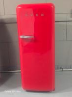 Smeg vriezer rood retro, 200 liter of meer, Zo goed als nieuw, Met vriesvak, 160 cm of meer