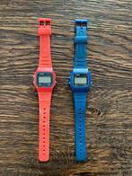 Casio F-91W horloge in blauw & rood, Polshorloge, Nieuw, Kunststof, Ophalen of Verzenden