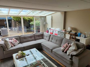 Mooie Hoek bank Beige beschikbaar voor biedingen