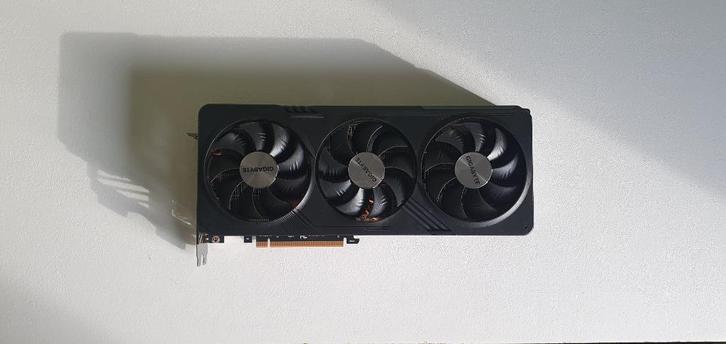 Radeon rx 7700 xt, Computers en Software, Videokaarten, Zo goed als nieuw, AMD, PCI-Express 4.0, GDDR6, HDMI, DisplayPort, Ophalen
