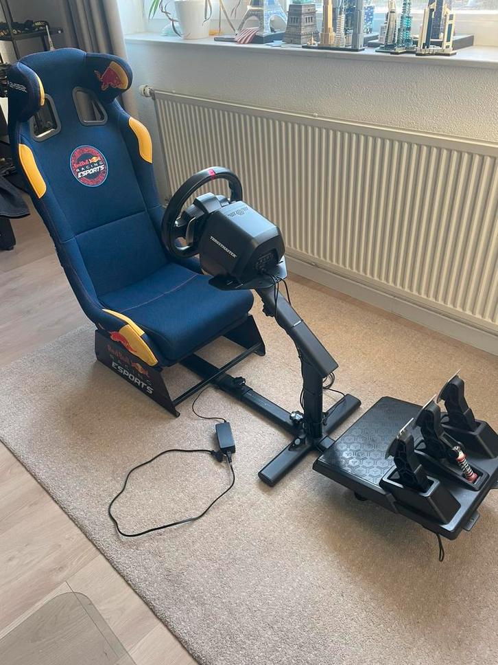Racestoel redbull+ thrustmaster T248-p, Spelcomputers en Games, Spelcomputers | Sony PlayStation Consoles | Accessoires, Zo goed als nieuw