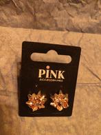 Gouden 3D Oorbellen Pink Accessoires - Nieuw!, Overige materialen, Nieuw, Ophalen of Verzenden, Knopjes of Stekers